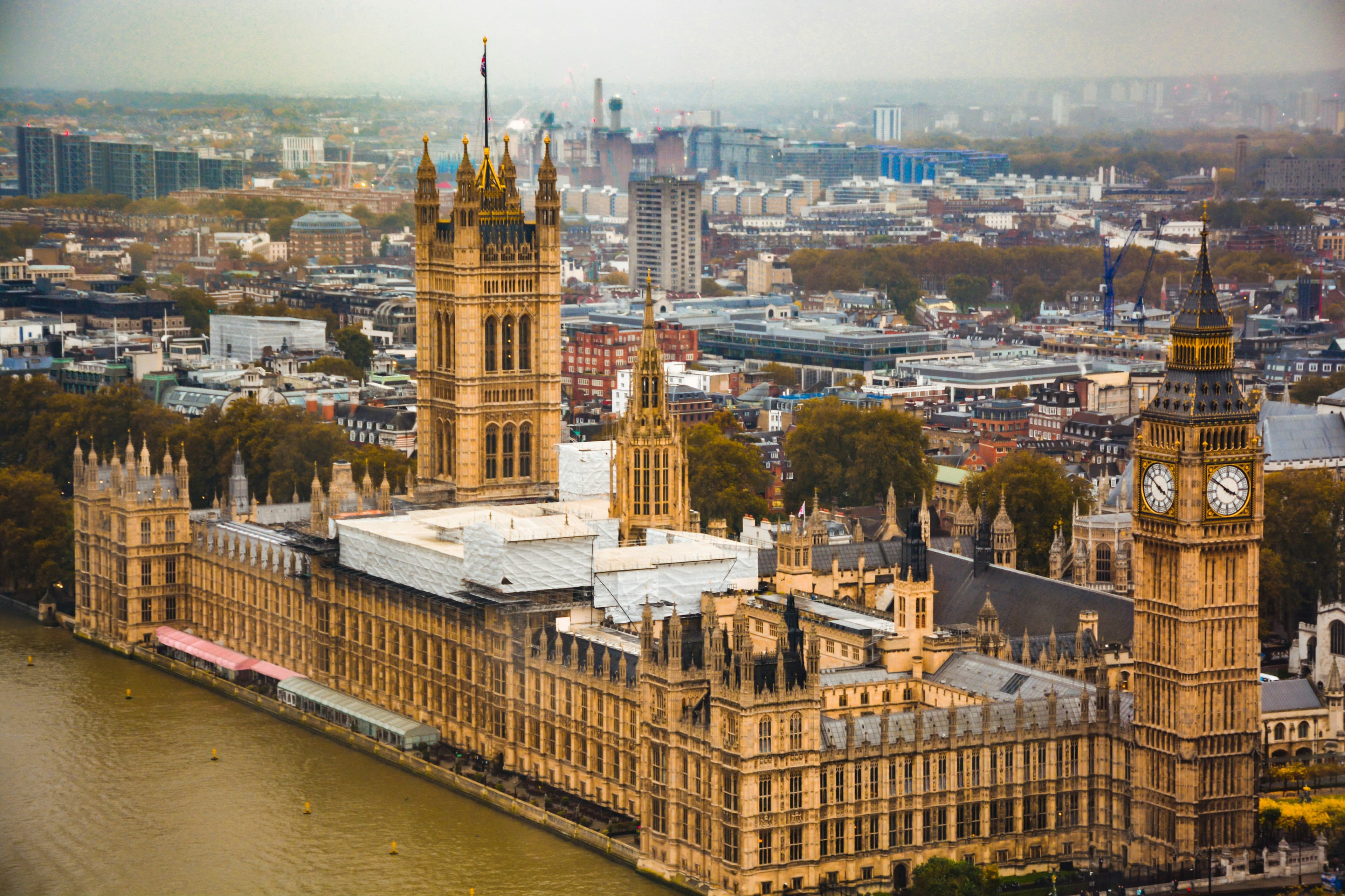 UK employers reviewing workplace policies, employment law and workforce planning